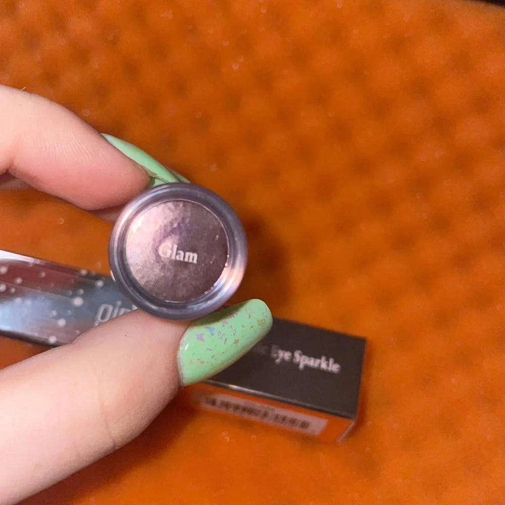 ‼️2/$15‼️GIRLACTIK Glam Metallic Eye Sparkle